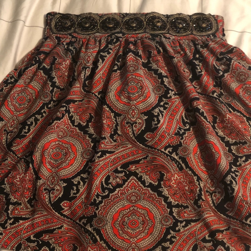 Sequins detailed mini skirt